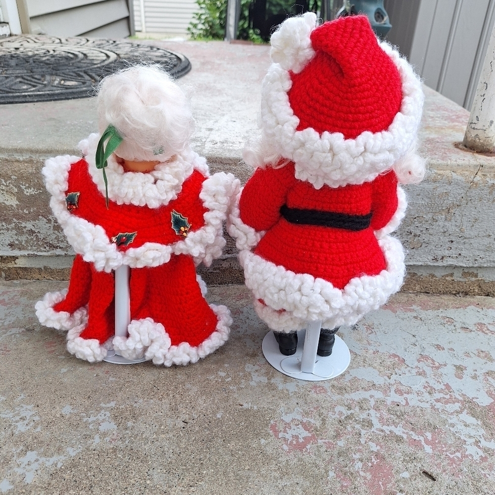 Vintage Christmas Hand Crocheted Santa and Mrs. Clause - Picture 5 of 5